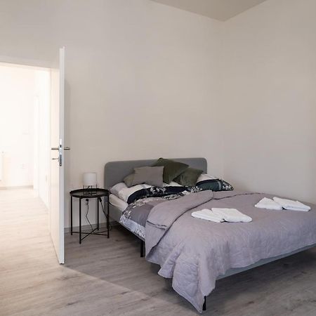 Lucy'S Apartments Оломоуц Экстерьер фото